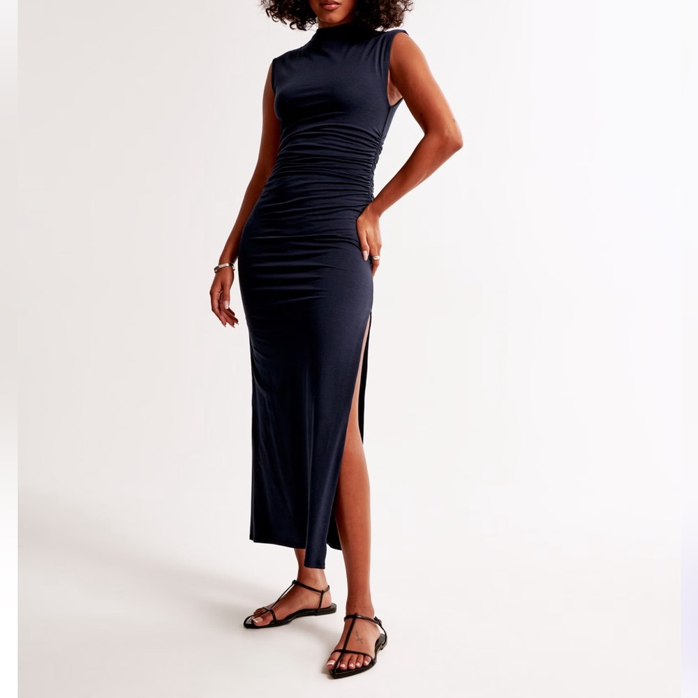Abercrombie & Fitch Black Sleeveless Paloma Maxi Dress